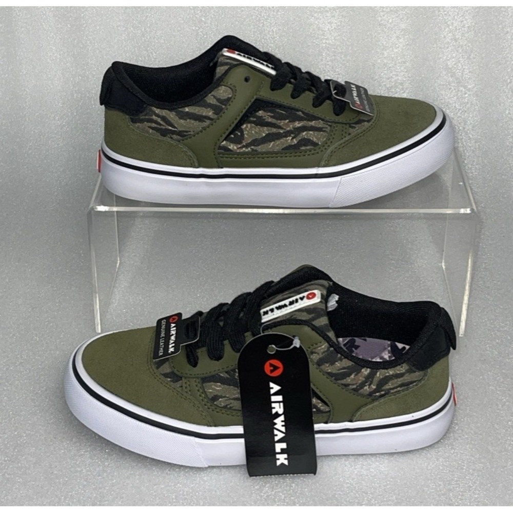 Airwalk Huntington Camo‎ Camouflage Green Black Lace-Up Sneakers Boys Size 2 New